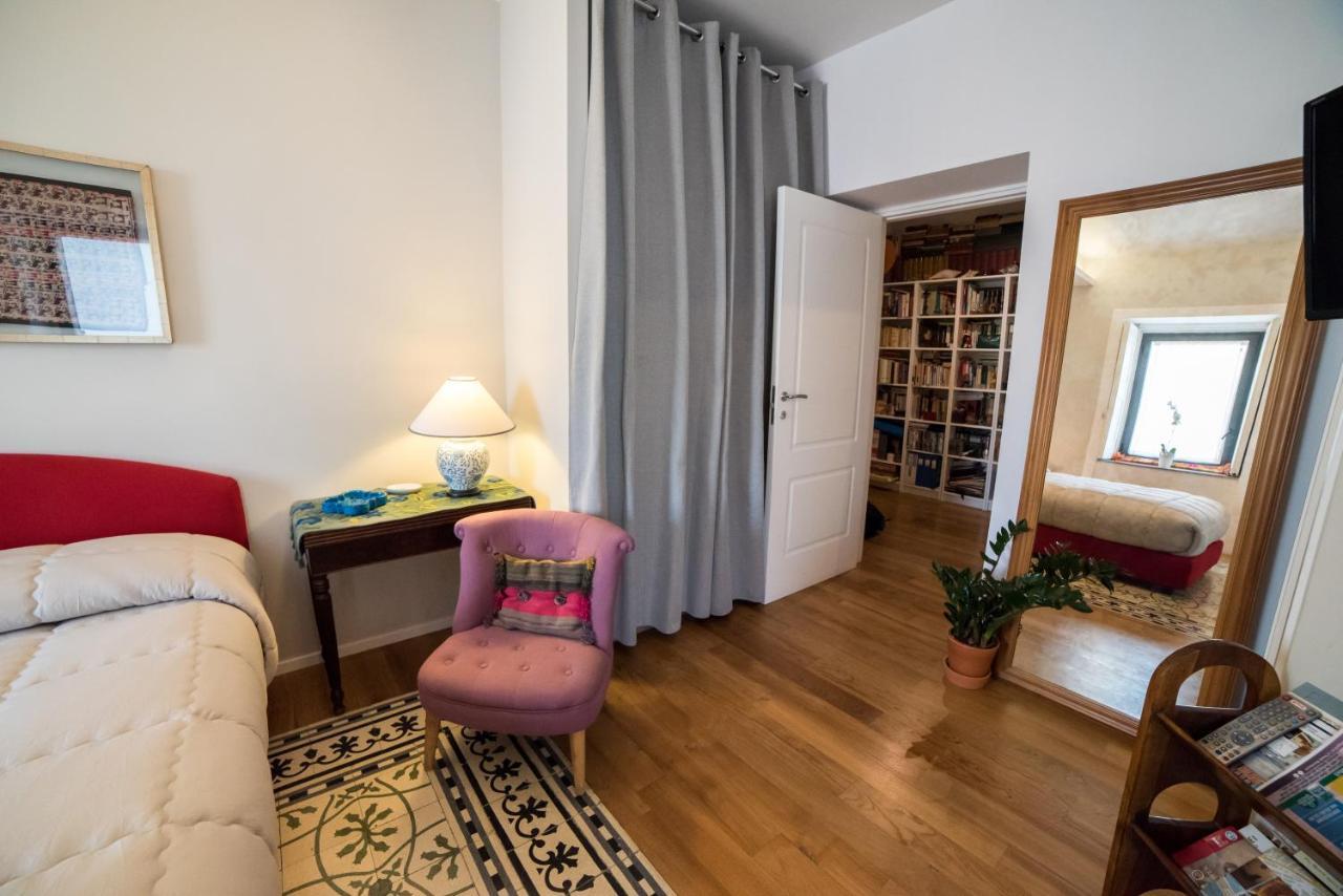 Appartement Le Rondini à Naples Extérieur photo