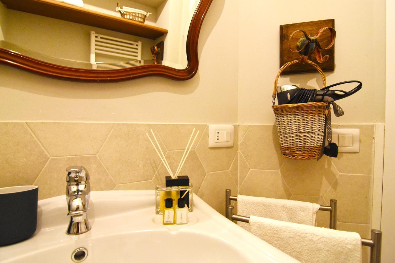 Appartement Le Rondini à Naples Extérieur photo