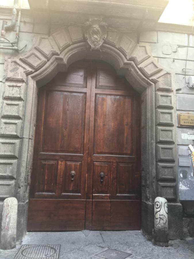 Appartement Le Rondini à Naples Extérieur photo