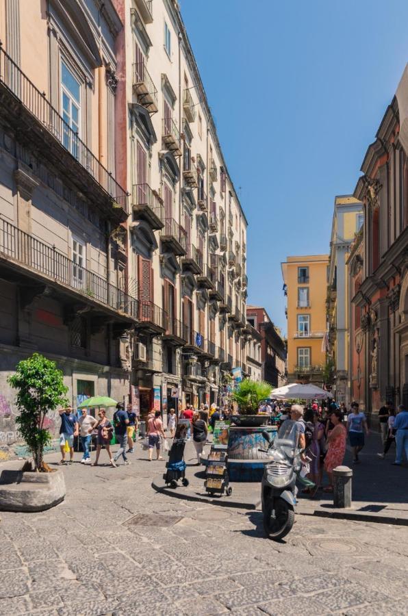 Appartement Le Rondini à Naples Extérieur photo